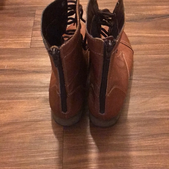 SOLDSteveMadden boots - Picture 2 of 4